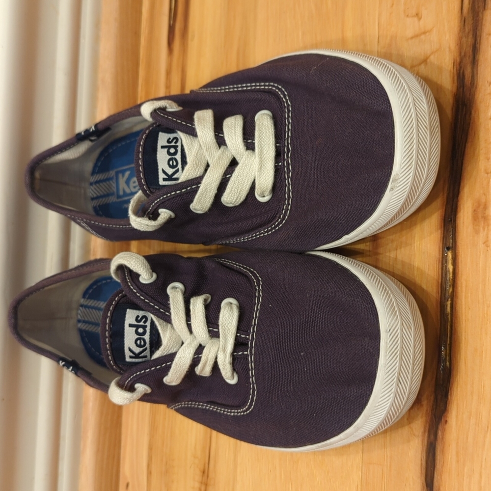 Navy Keds (7.5)